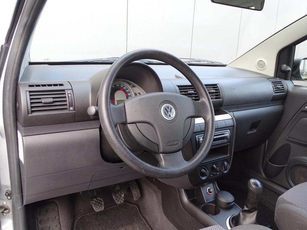 42483485-10.jpg