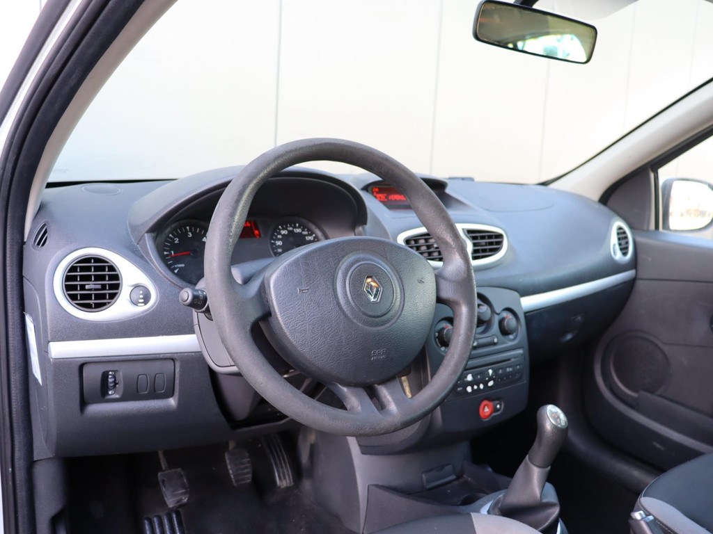 42484035-9.jpg