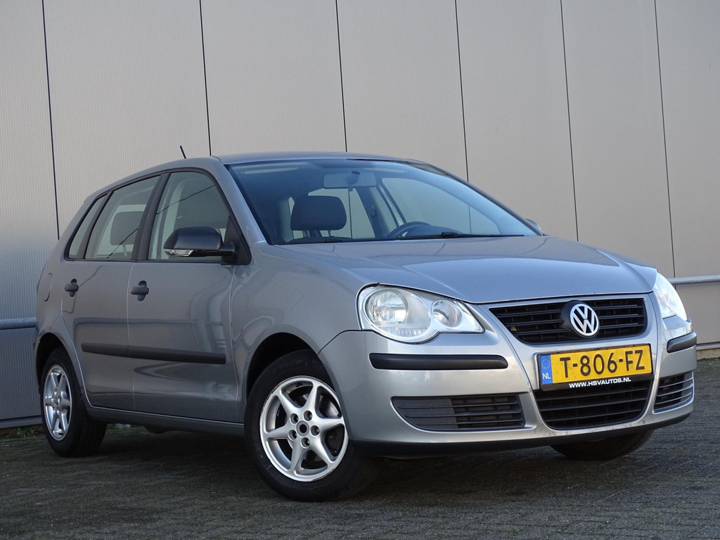 42593475-2.jpg