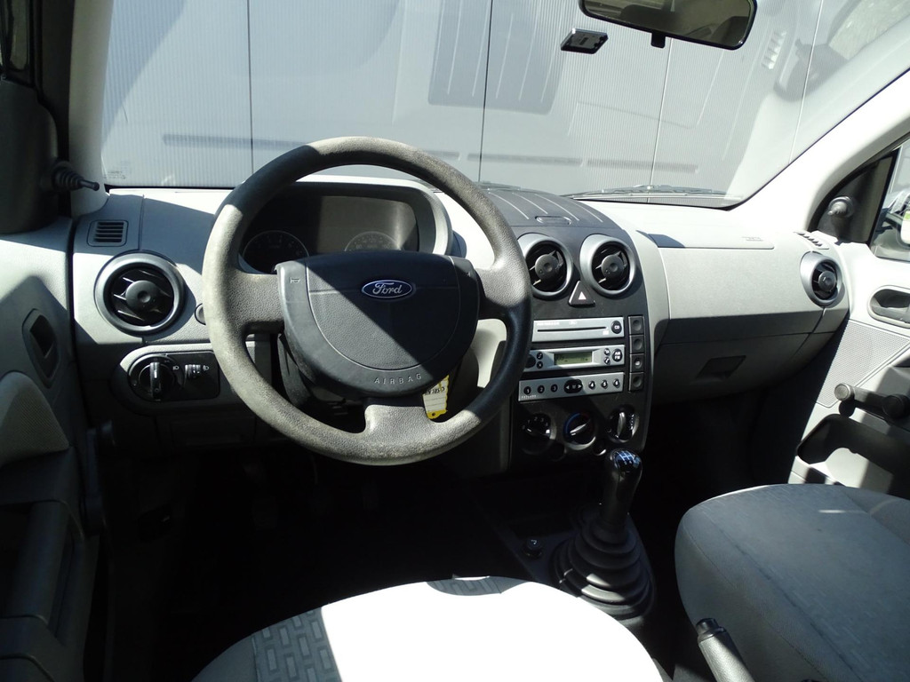 44290467-9.jpg
