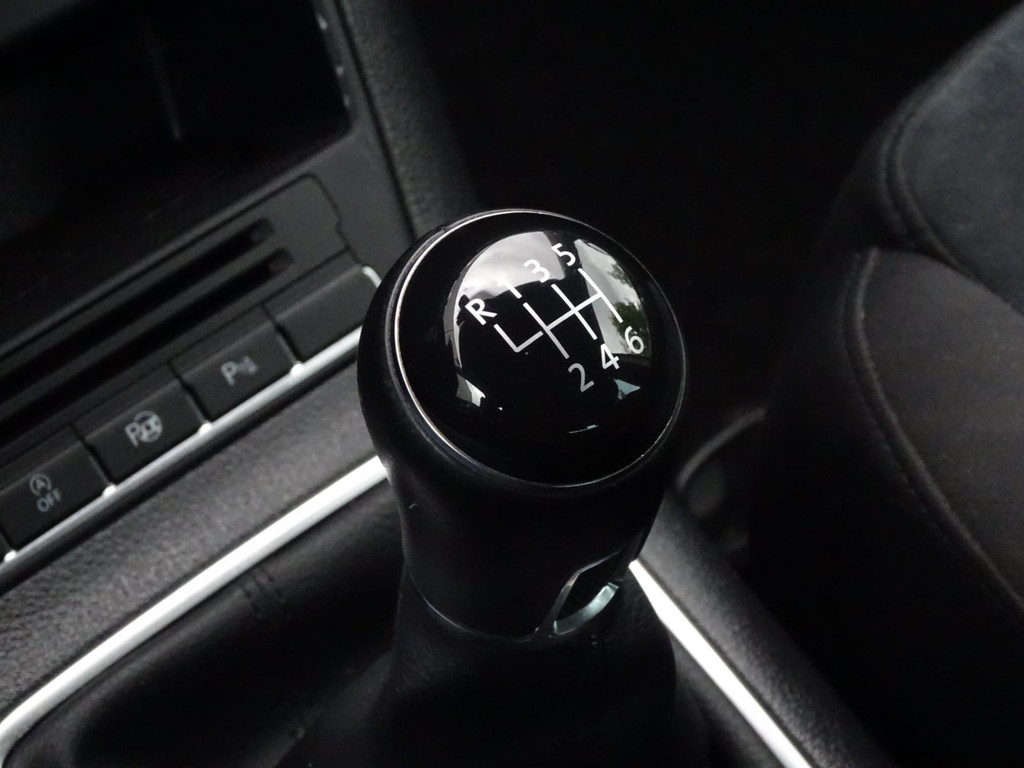 44417242-12.jpg