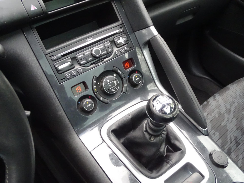 44478315-11.jpg