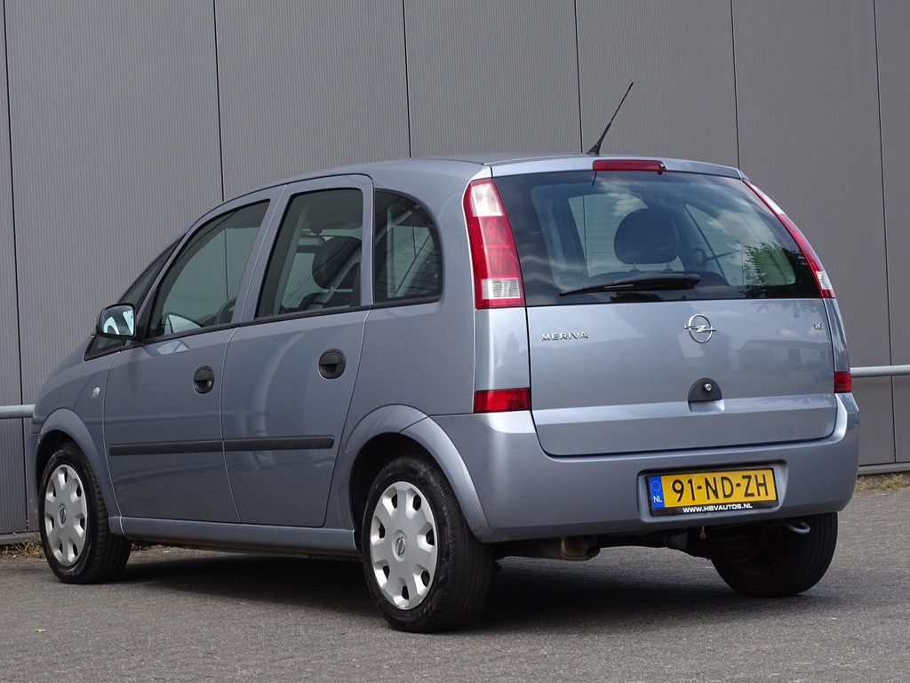 44715999-5.jpg
