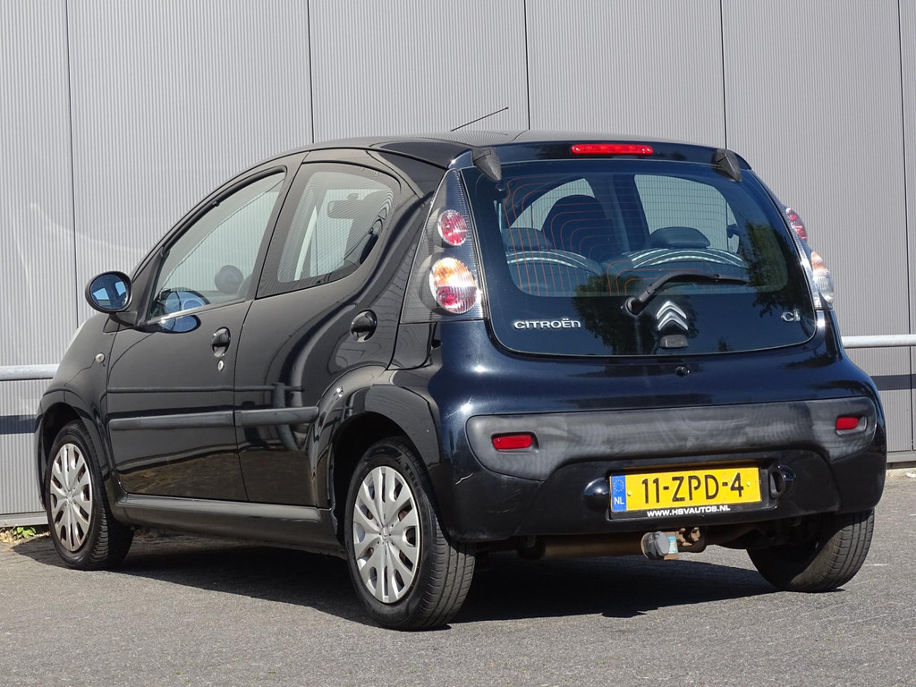 44782851-5.jpg