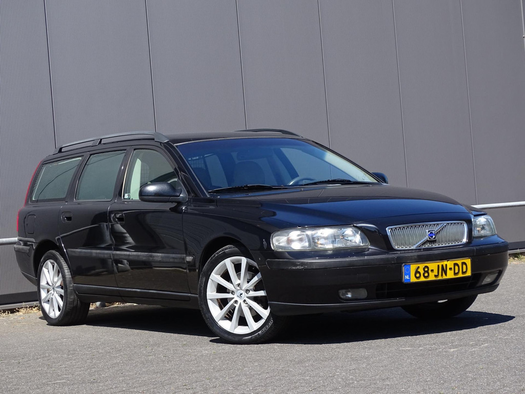 44929442-2.jpg