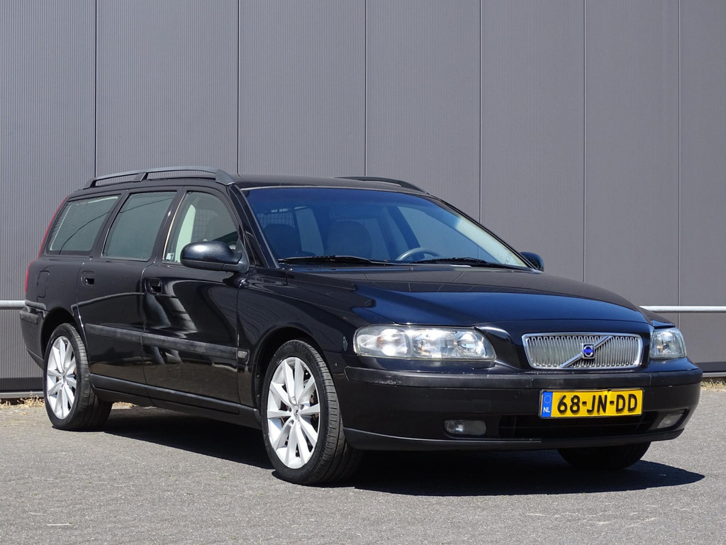 44929442-3.jpg