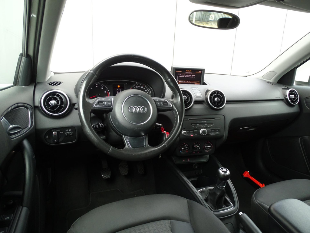 44930173-10.jpg