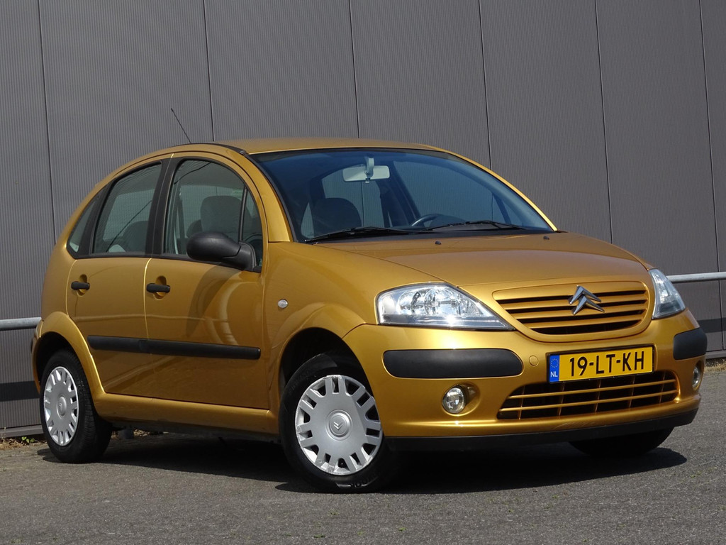 45241808-2.jpg