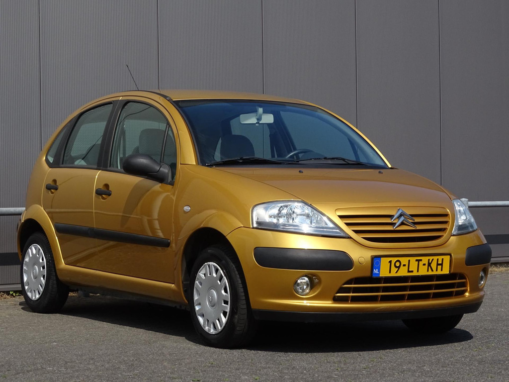 45241808-3.jpg