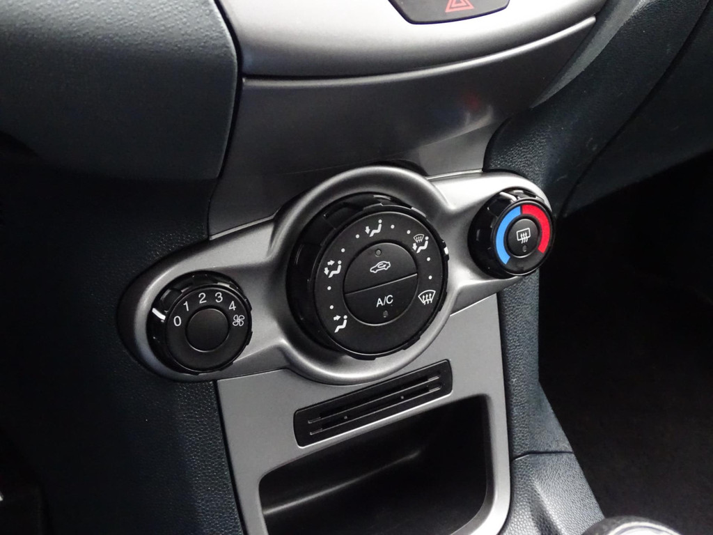 45242140-11.jpg