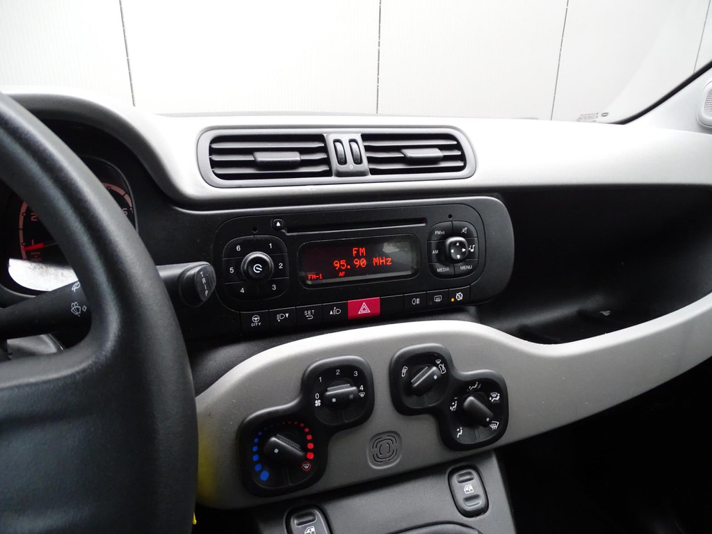 45608853-10.jpg