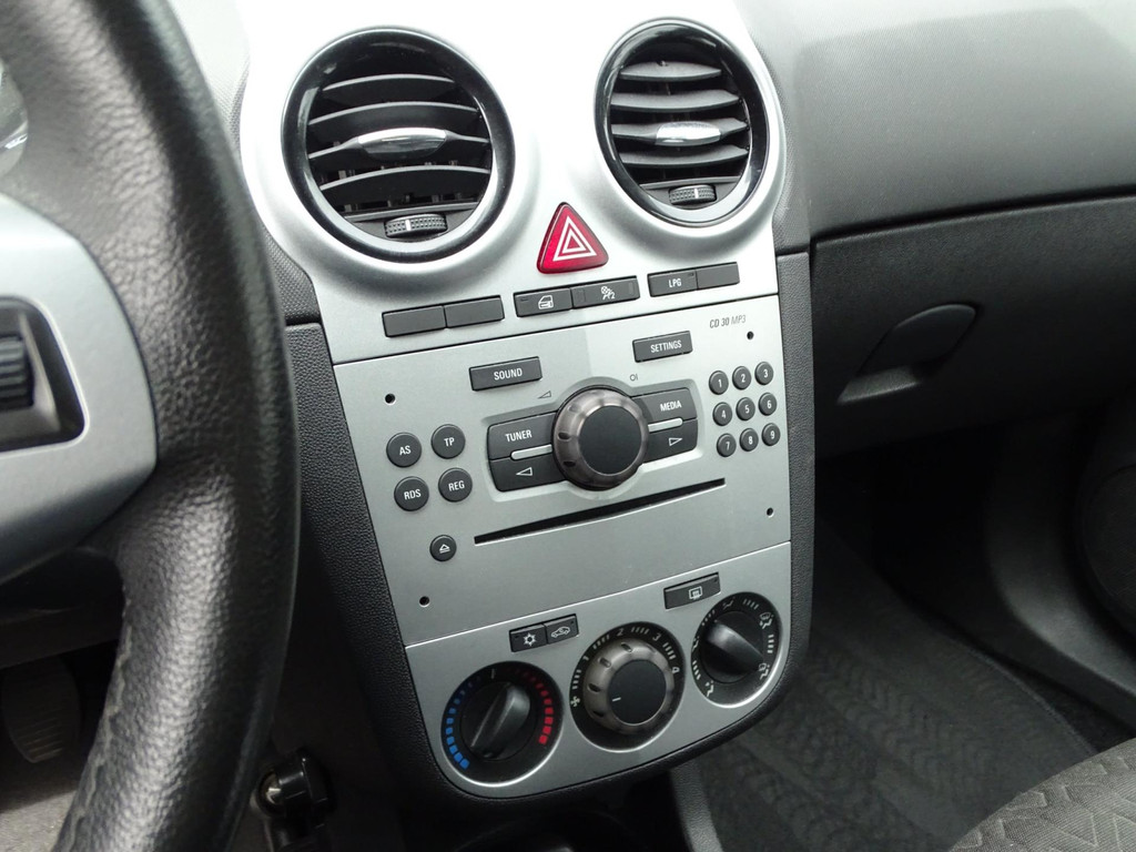 45755762-10.jpg