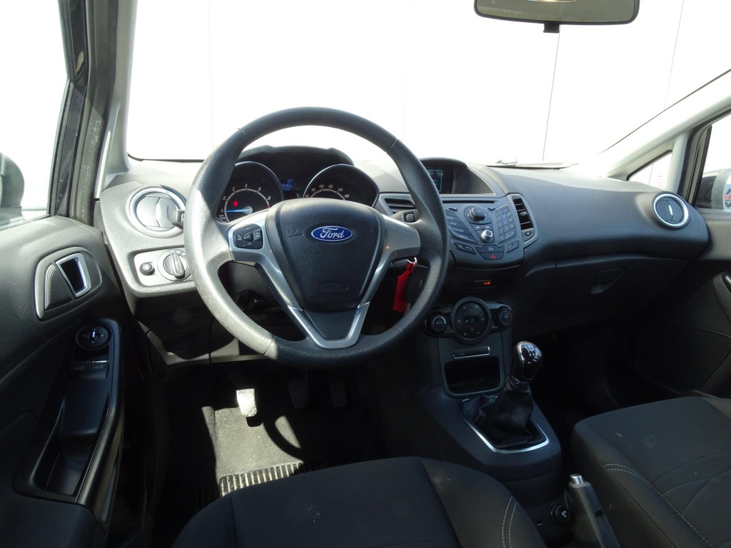 45805229-9.jpg