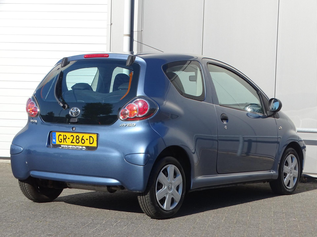 45826851-6.jpg