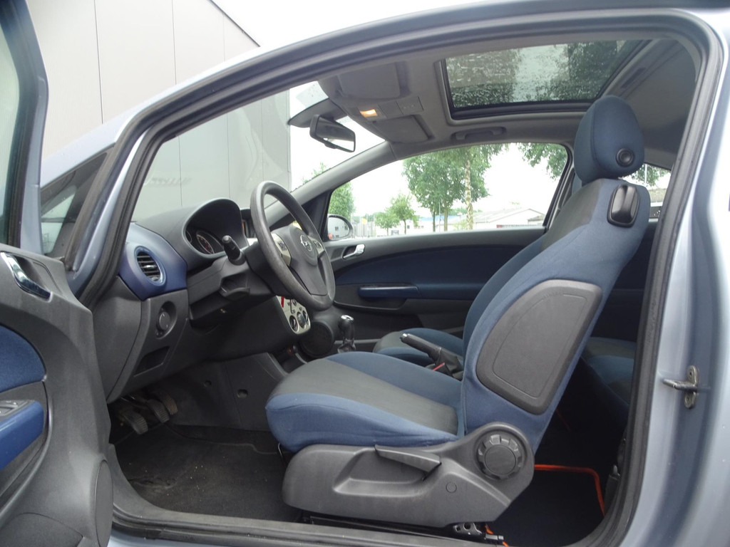 45878758-7.jpg