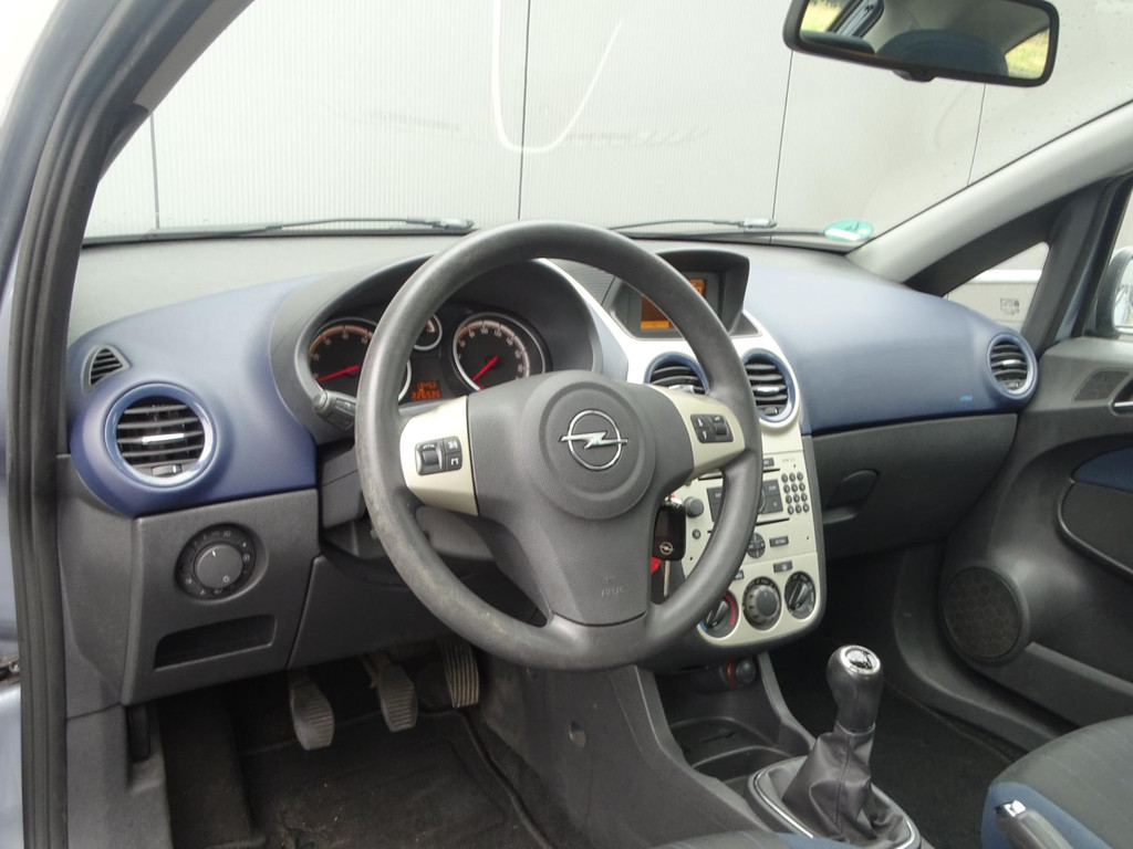 45878758-9.jpg