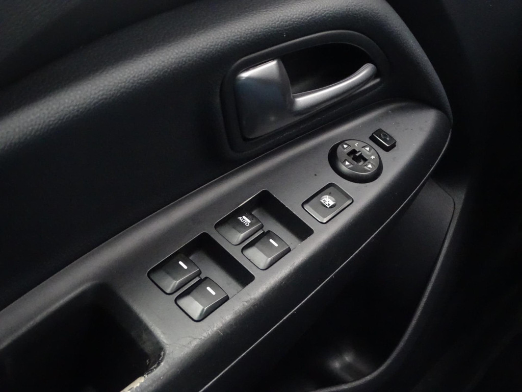 45879500-13.jpg