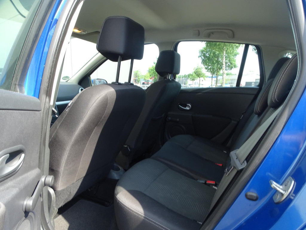 45907639-8.jpg