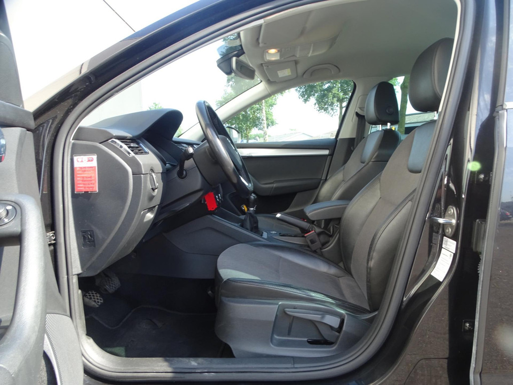 45910674-7.jpg