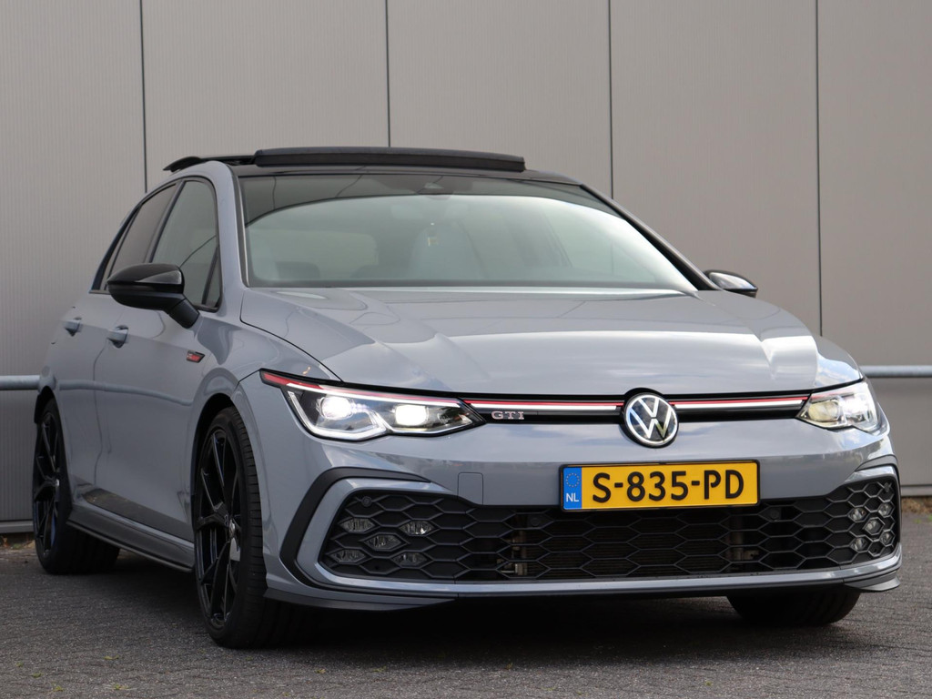 46415718-4.jpg