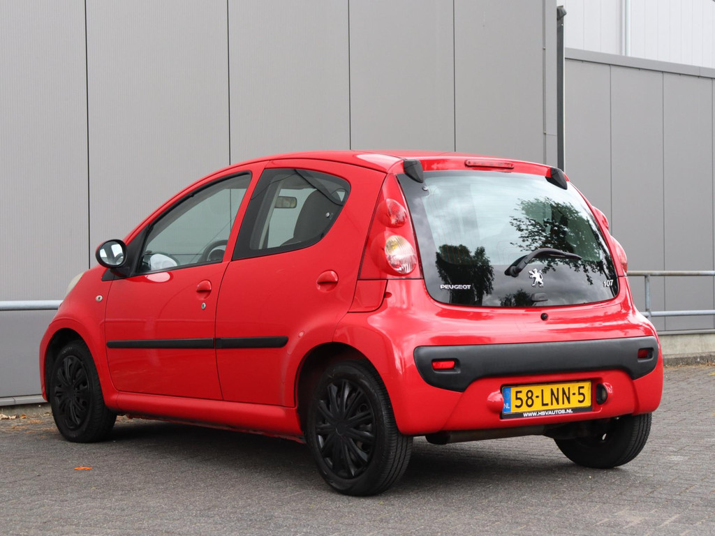 46826235-5.jpg