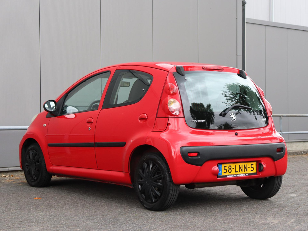 46826235-6.jpg