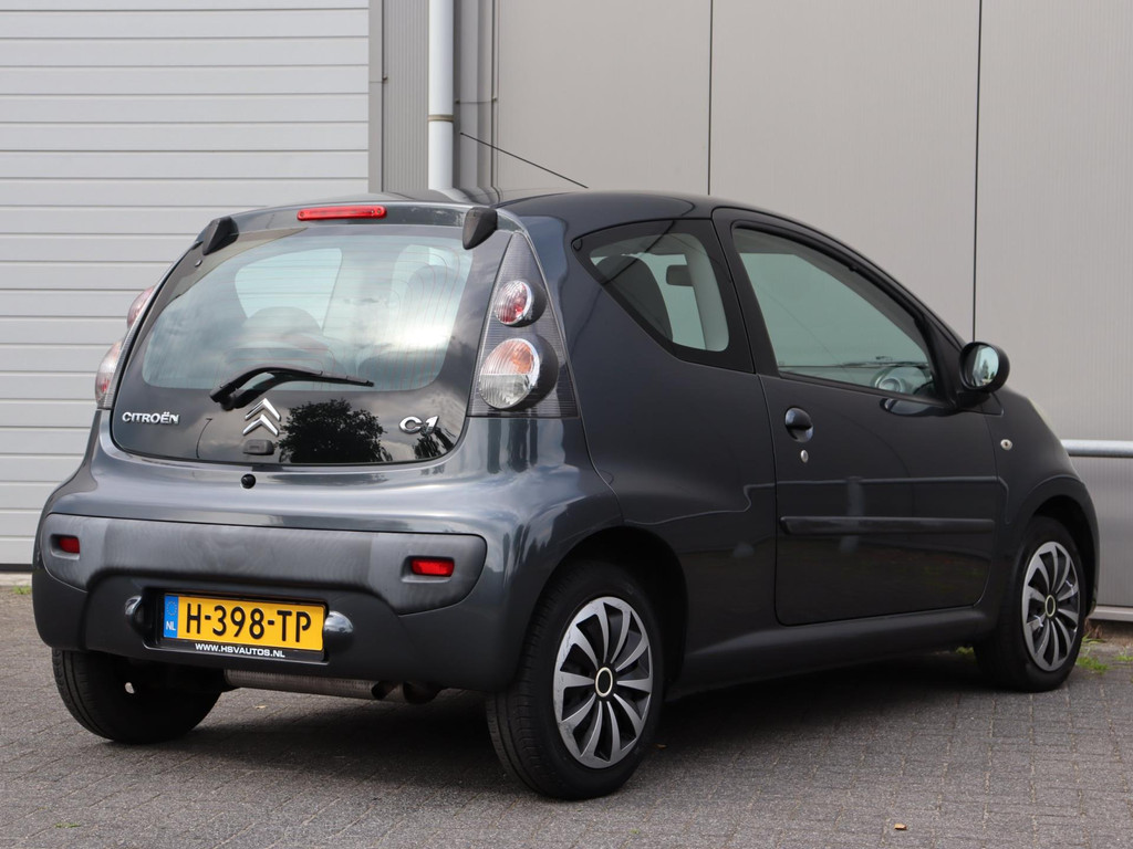 46957200-6.jpg