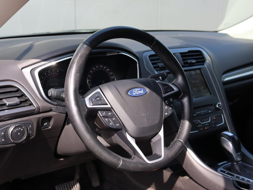 47072474-12.jpg