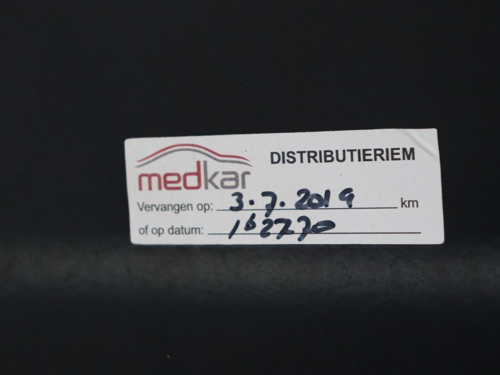47572598-14.jpg