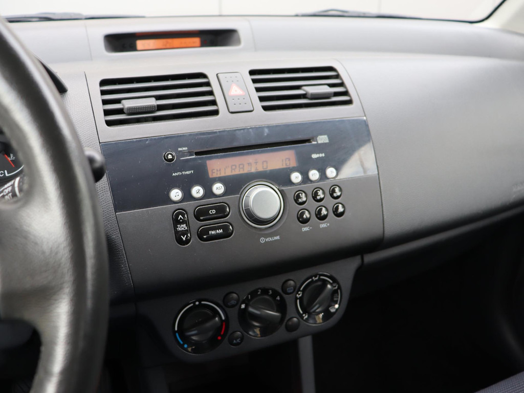 47920744-10.jpg