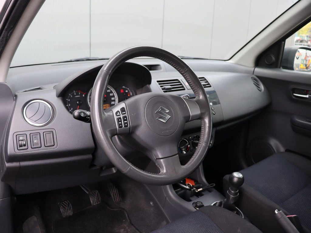 47920744-9.jpg