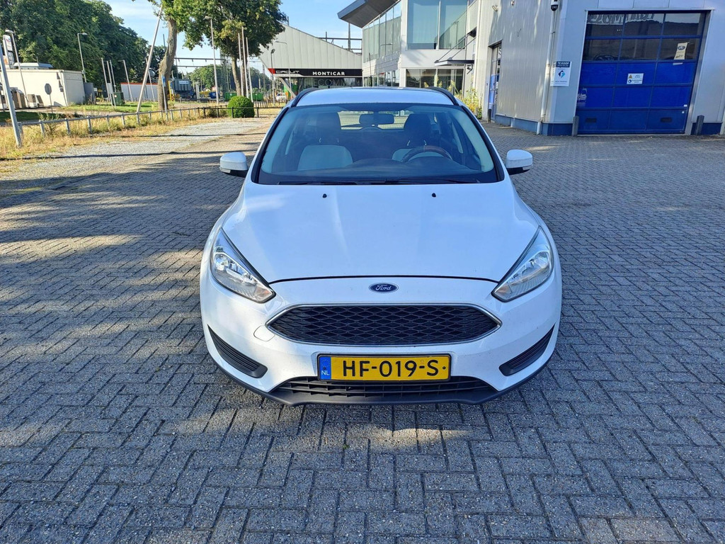 47984484-2.jpg