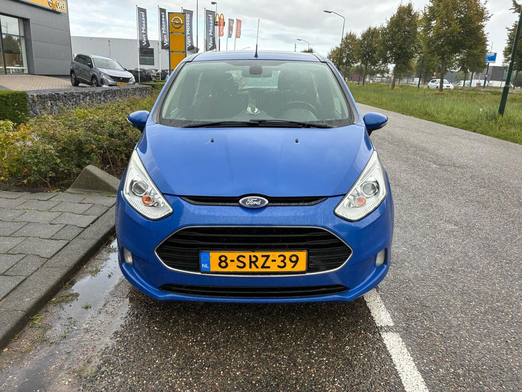 47985207-3.jpg